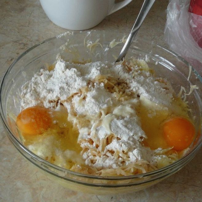 додадете брашно од јајца