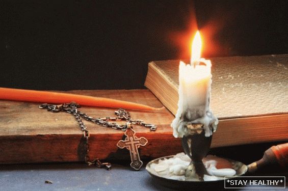 Чистење на стан или куќа со црква свеќа: сами да се ослободите од негативната енергија